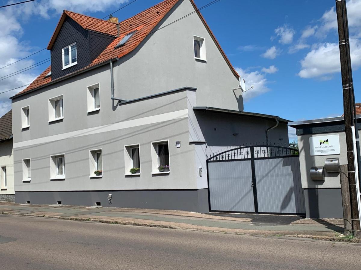 Ht Appartement Nr 1 Greppin Kültér fotó