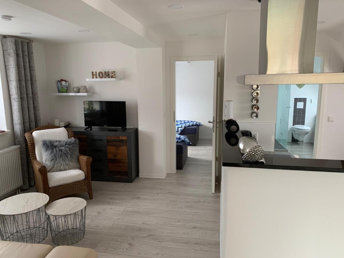 Ht Appartement Nr 1 Greppin Kültér fotó